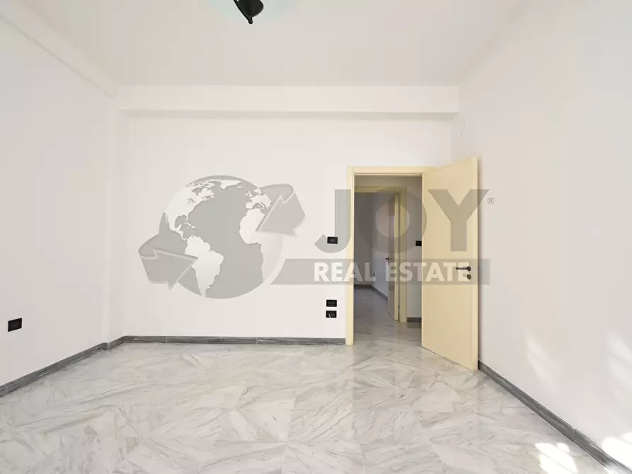 Immagine 17 di Appartamento in vendita  in Viale Aldo Moro 95 a Brindisi