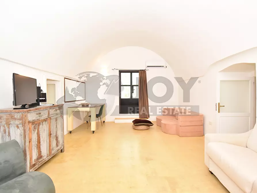 Immagine 1 di Villa in vendita  in Via Carlo Donat Cattin 63 a Specchia