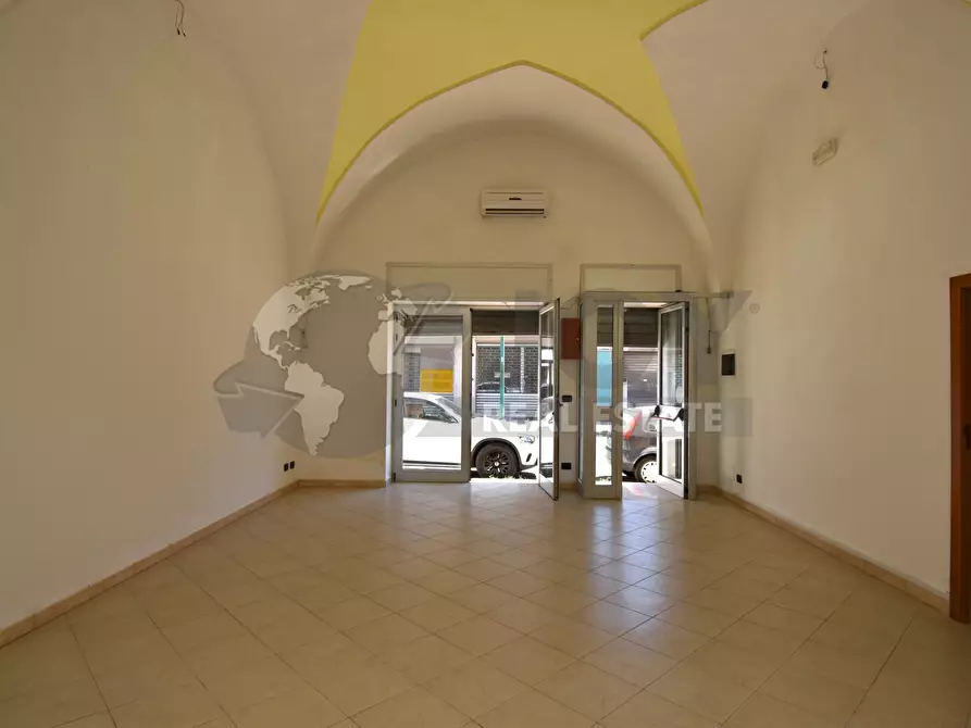 Immagine 7 di Locale commerciale in vendita  in Via Mariano Cosimo 239 a Copertino