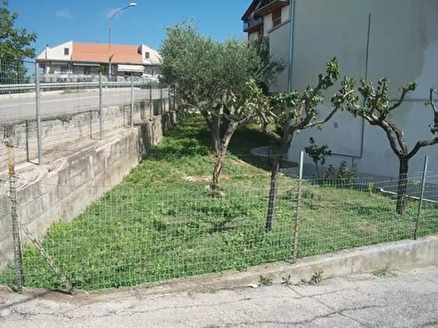 Immagine 31 di Porzione di casa in vendita  in VIA DEI PICENI a Castel Frentano
