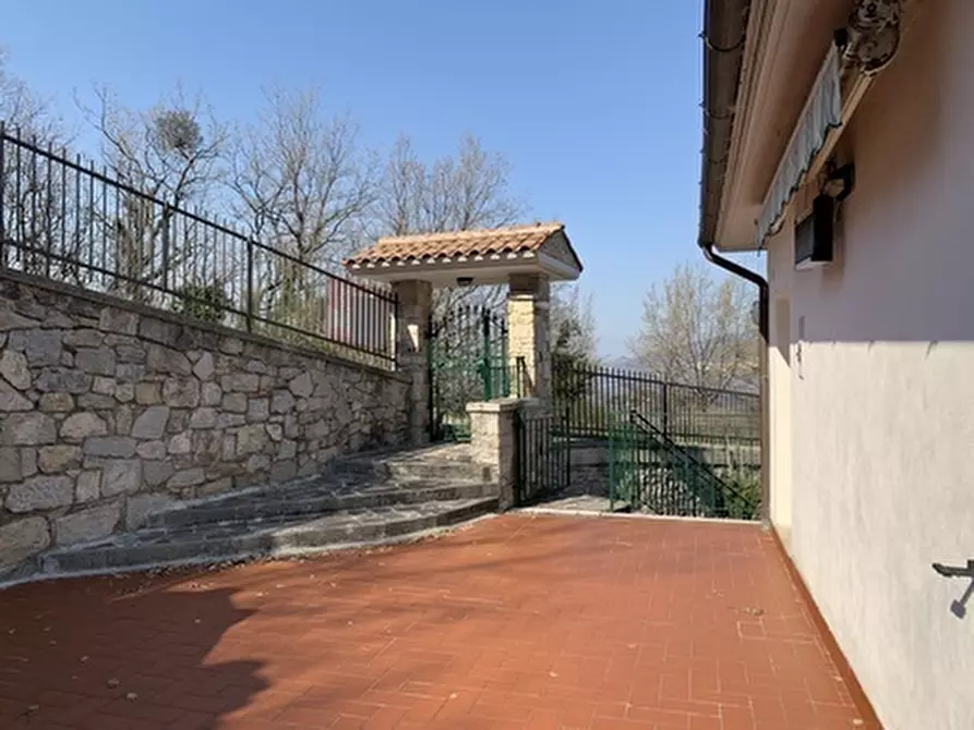 Immagine 10 di Bilocale in vendita  a Villa Santa Maria