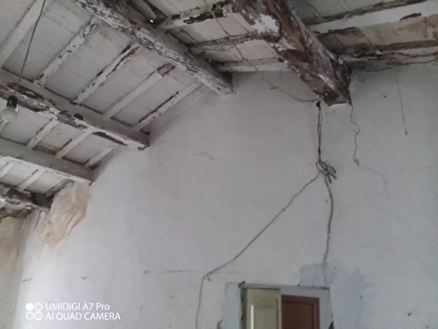 Immagine 10 di Porzione di casa in vendita  in VIA DEI SOSPIRI a Treglio