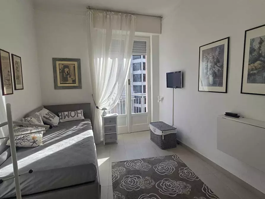 Immagine 6 di Trilocale in vendita  in Via Leonardo da Vinci a Alassio