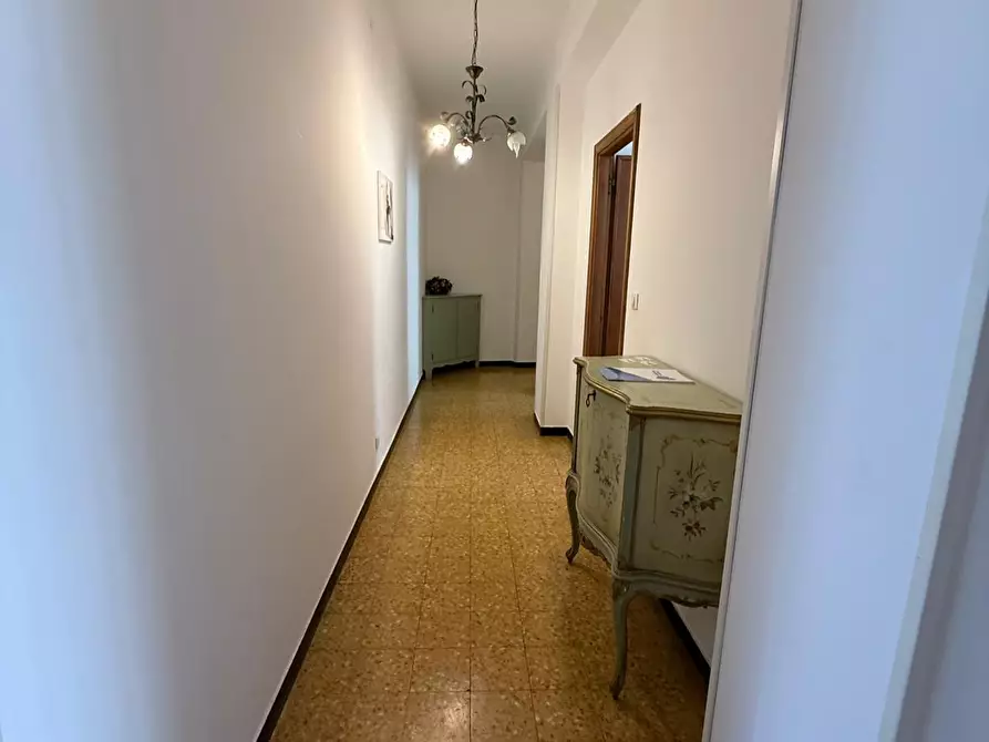 Immagine 24 di Quadrilocale in vendita  in Corso Armando Diaz a Alassio