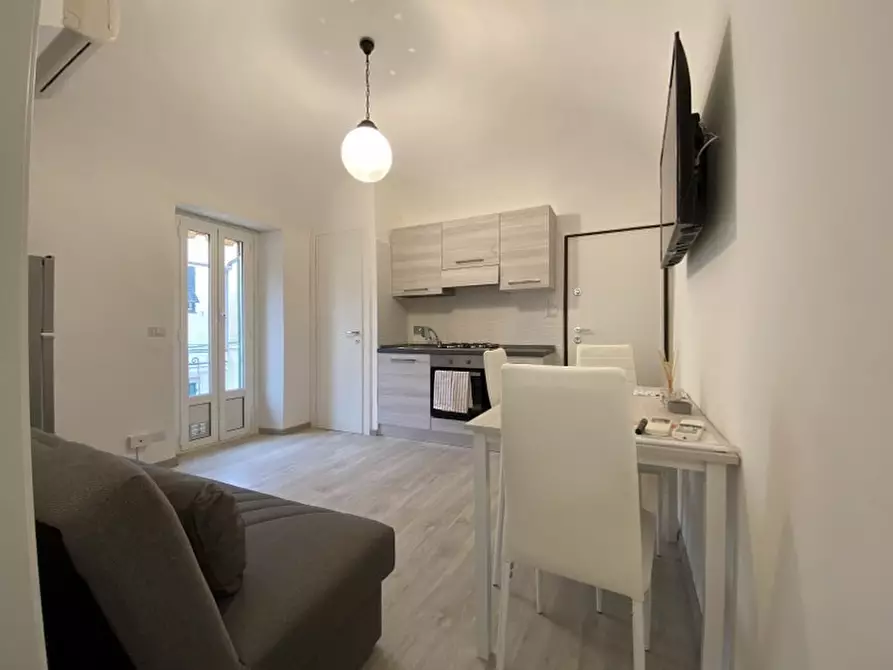 Immagine 11 di Bilocale in vendita  a Alassio