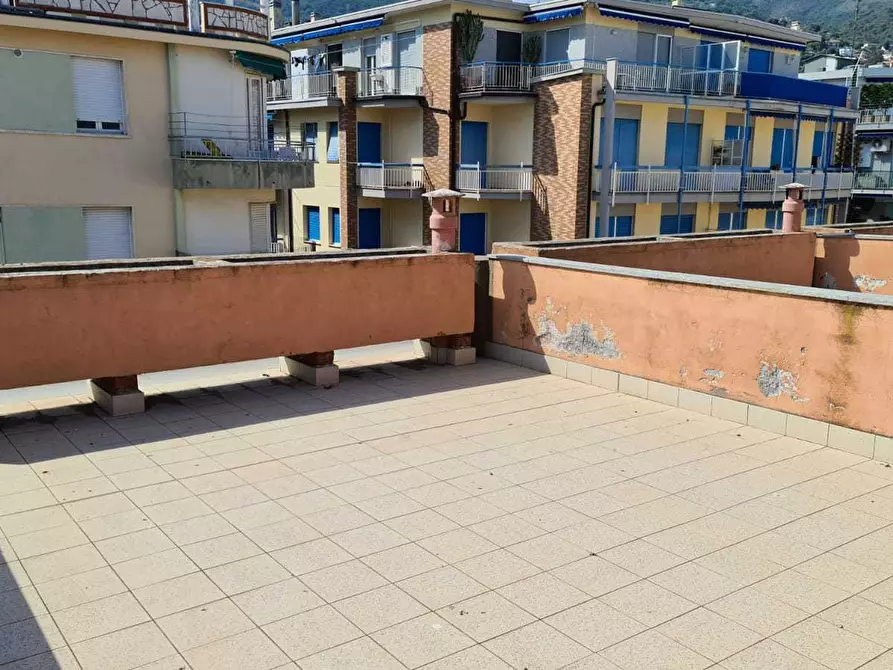 Immagine 15 di Bilocale in affitto  in Via Boselli a Alassio