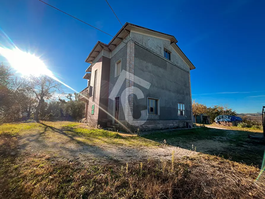 Immagine 16 di Casa indipendente in vendita  a Montecarotto