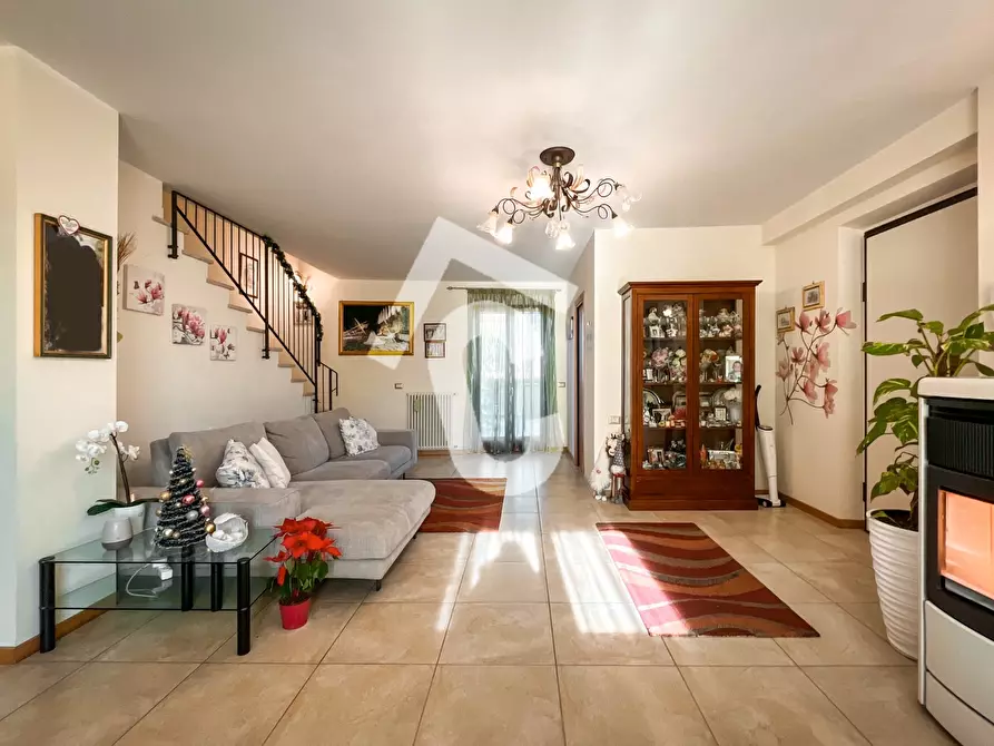 Immagine 12 di Villetta a schiera in vendita  a Castelplanio