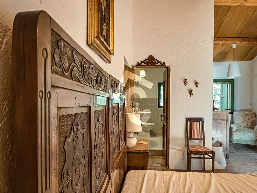 Immagine 27 di Rustico / casale in vendita  a Jesi