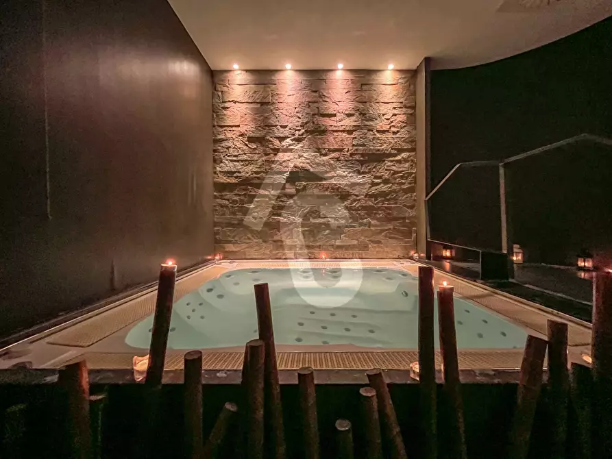 Immagine 2 di Attività commerciale in vendita  a Castelplanio