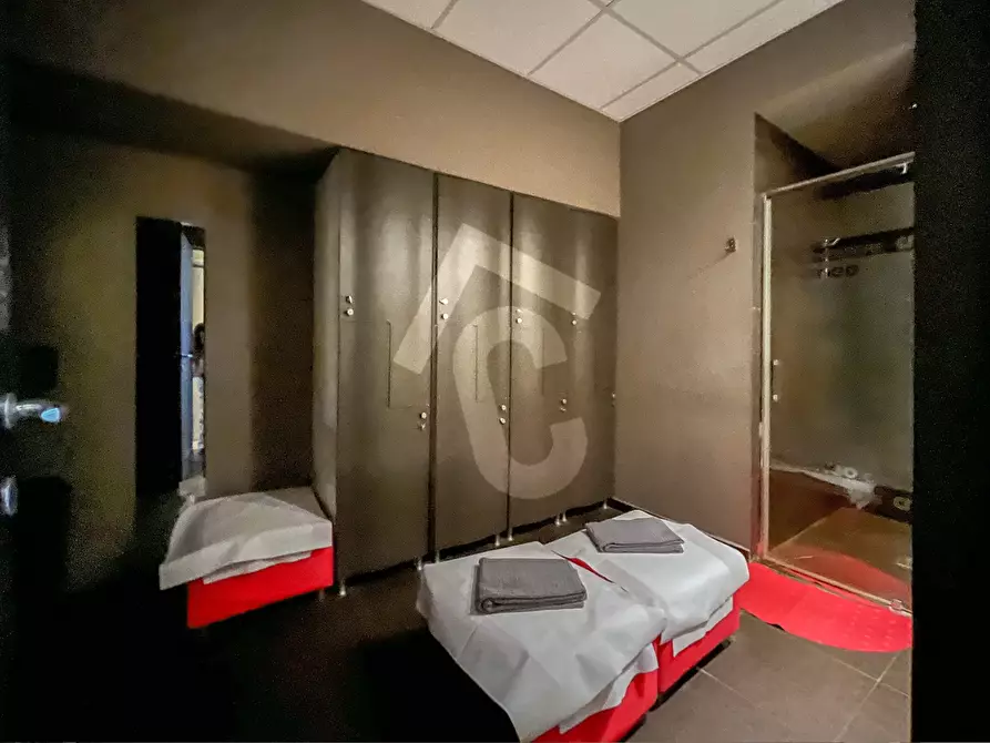 Immagine 26 di Attività commerciale in vendita  a Castelplanio