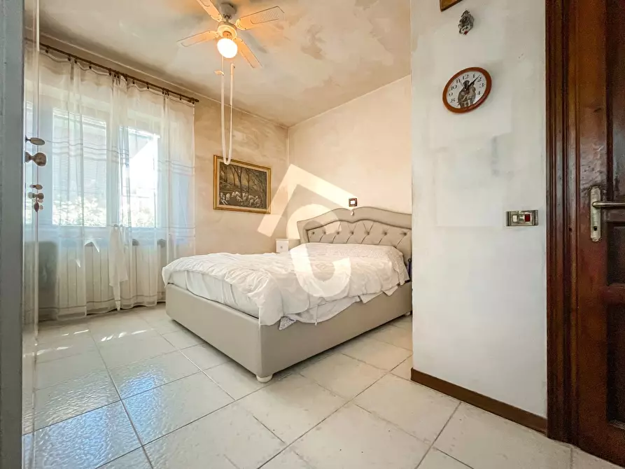 Immagine 12 di Casa indipendente in vendita  a Jesi