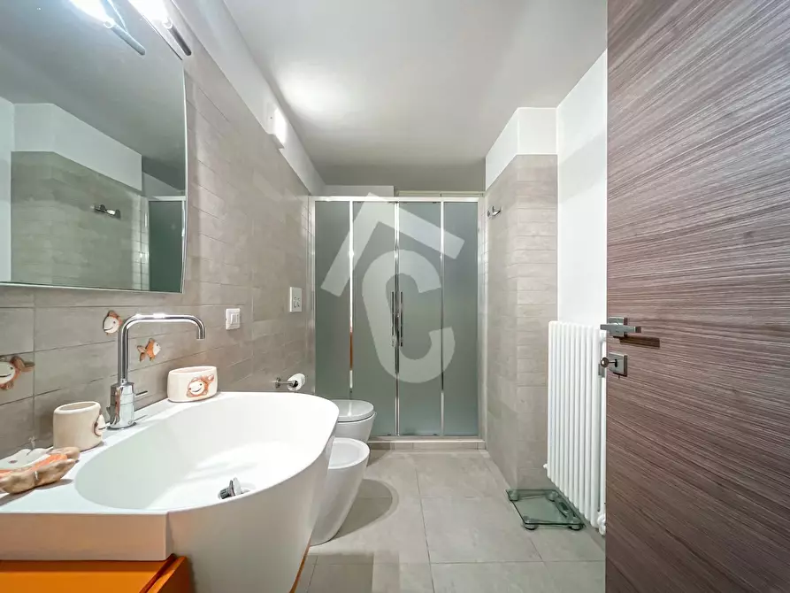 Immagine 41 di Villetta a schiera in vendita  a Jesi