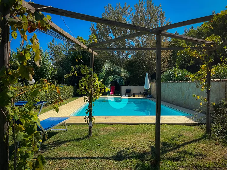 Immagine 2 di Casa bifamiliare in vendita  a Castelbellino