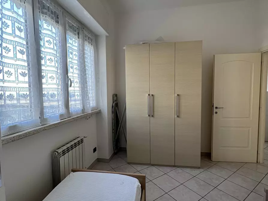 Immagine 5 di Quadrilocale in affitto  in Corso Europa a Finale Ligure