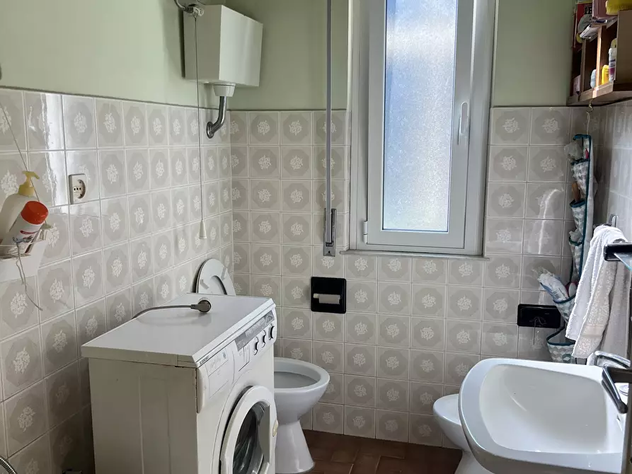 Immagine 15 di Bilocale in vendita  in Via Cesare Abba a Finale Ligure