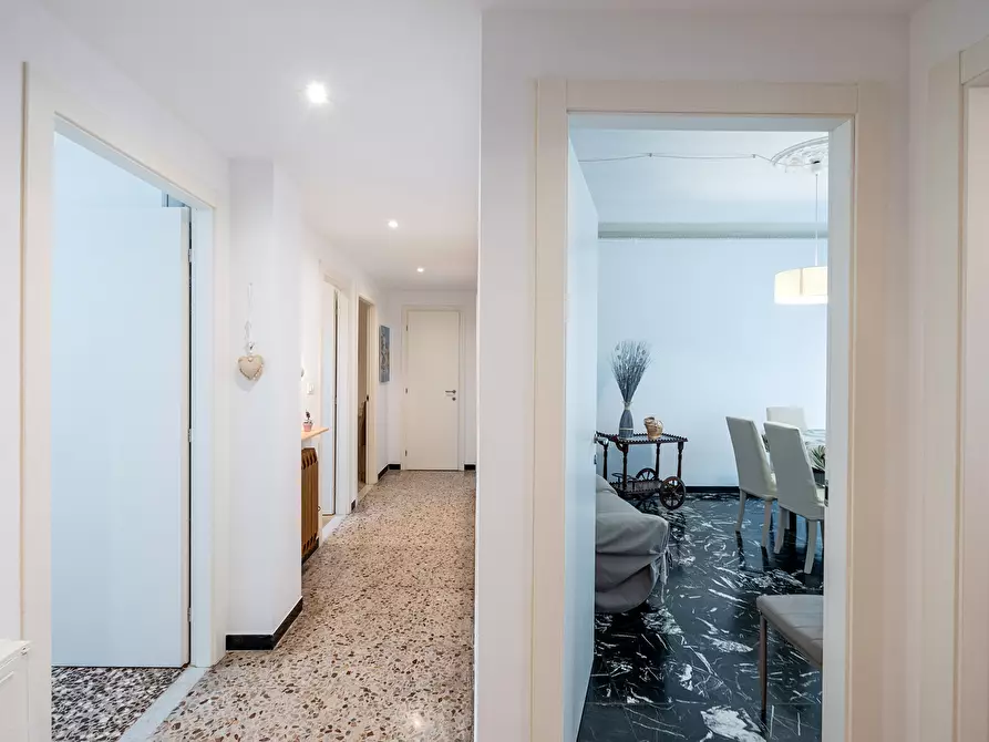 Immagine 28 di Pentalocale in affitto  in Via delle Azalee 3 a Finale Ligure