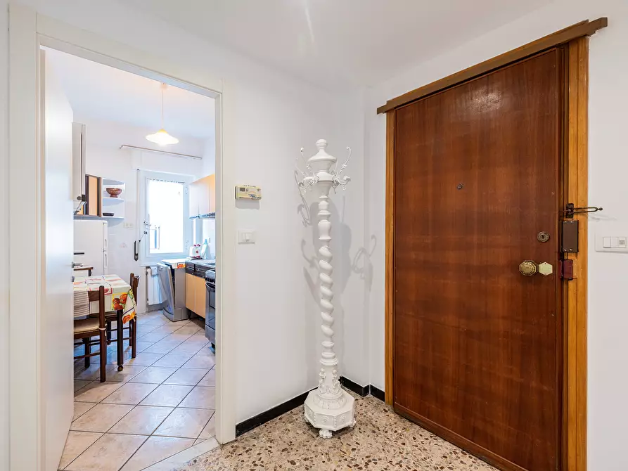 Immagine 43 di Pentalocale in affitto  in Via delle Azalee 3 a Finale Ligure