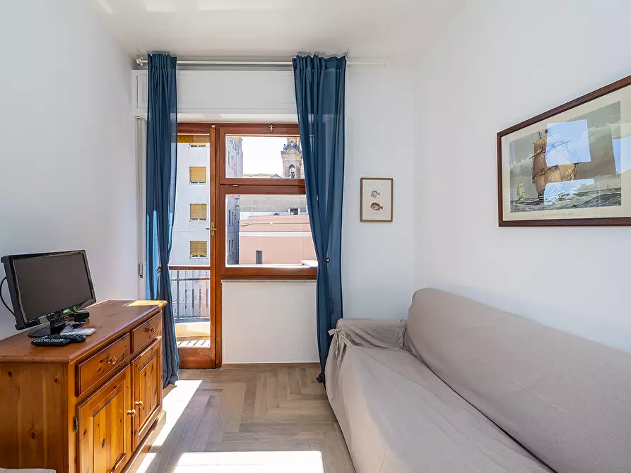 Immagine 4 di Bilocale in affitto  in Via Torino a Finale Ligure