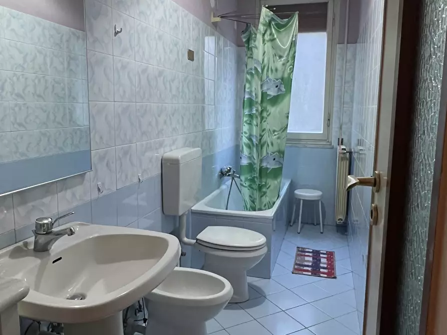 Immagine 8 di Bilocale in affitto  in Via Bardineto a Finale Ligure