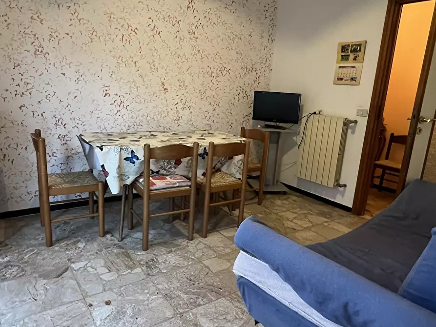 Immagine 6 di Bilocale in affitto  in Via Bardineto a Finale Ligure