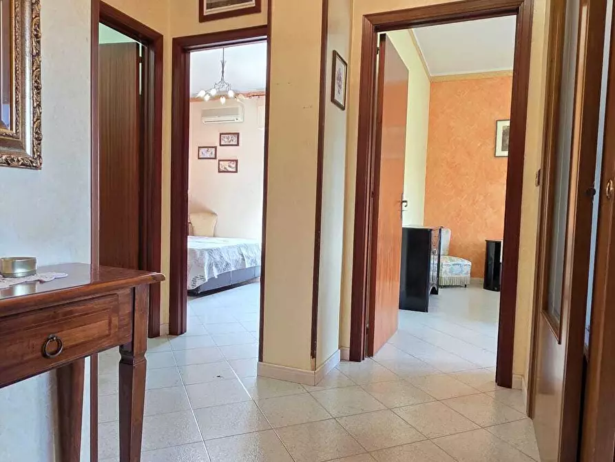 Immagine 11 di Appartamento in vendita  a Aci Sant'antonio