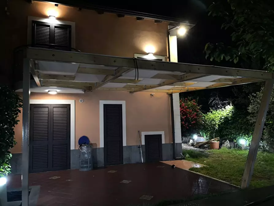 Immagine 4 di Villa in vendita  a Ragalna