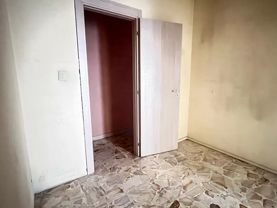 Immagine 10 di Appartamento in vendita  a Tremestieri Etneo