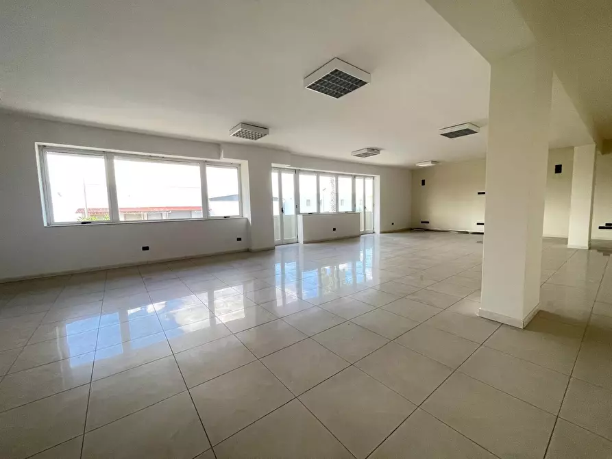 Immagine 20 di Capannone industriale in affitto  a Scordia