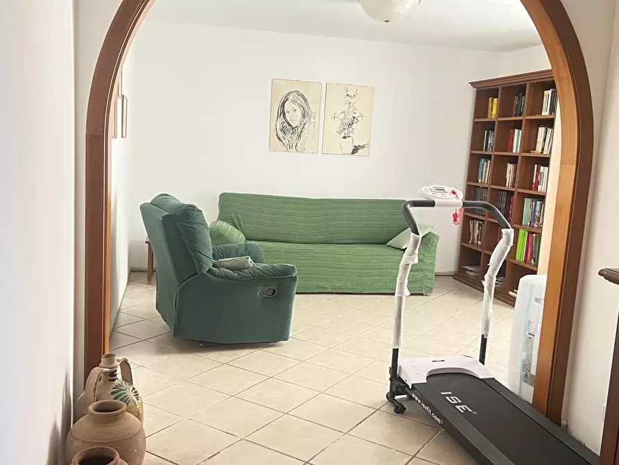 Immagine 13 di Casa indipendente in vendita  a Tremestieri Etneo