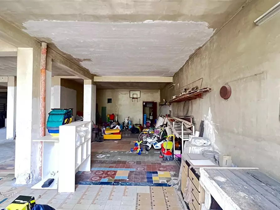 Immagine 8 di Capannone industriale in vendita  a Gravina Di Catania