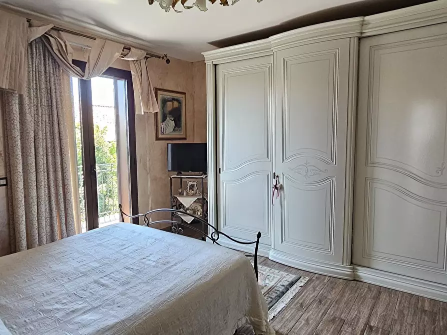 Immagine 26 di Villa in vendita  a Pedara