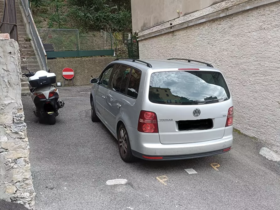 Immagine 10 di Locale commerciale in vendita  in Via dei Platani 35 R a Genova