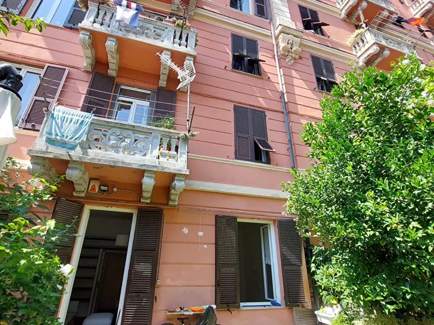 Immagine 14 di Trilocale in vendita  in Corso Magenta a Genova
