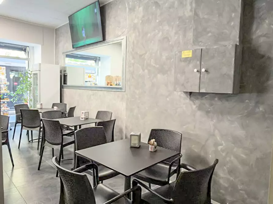 Immagine 21 di Bar / Ristorante in vendita  in Corso Sardegna 313 - 315 a Genova