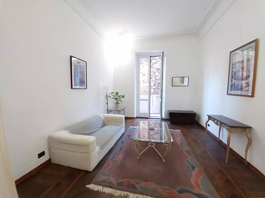 Immagine 3 di Trilocale in vendita  in Corso Magenta a Genova