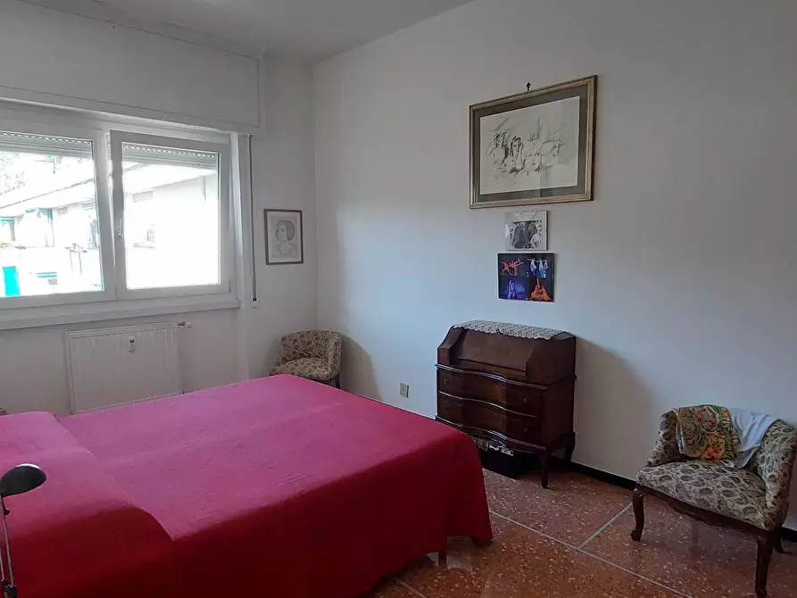 Immagine 16 di Bilocale in vendita  in Via Fratelli Bandiera 3 a Rapallo