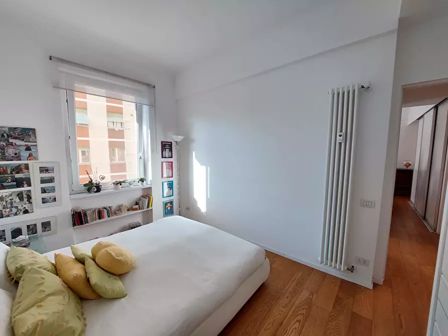 Immagine 27 di Trilocale in vendita  in Via Ameglia a Genova