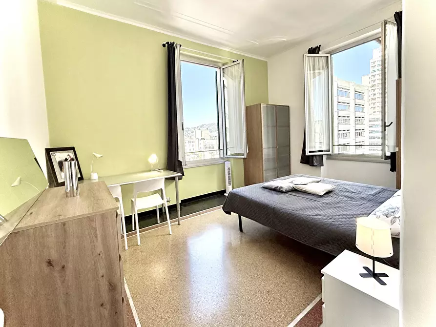 Immagine 17 di Pentalocale in vendita  in Via Fieschi a Genova