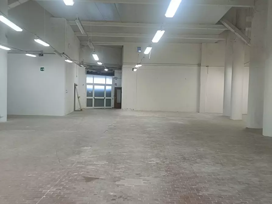 Immagine 8 di Capannone industriale in affitto  in Via Terpi 45 R a Genova