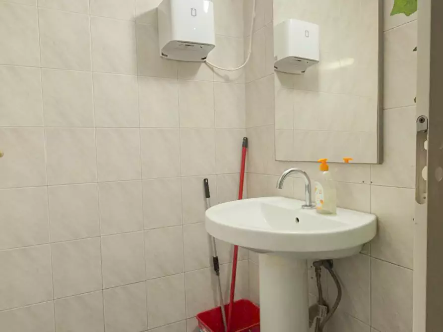 Immagine 8 di Bar / Ristorante in vendita  in Corso Sardegna 313 - 315 a Genova