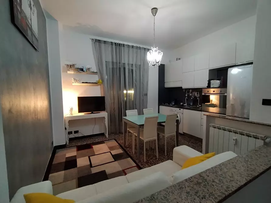 Immagine 16 di Bilocale in vendita  in Via delle Gavette a Genova