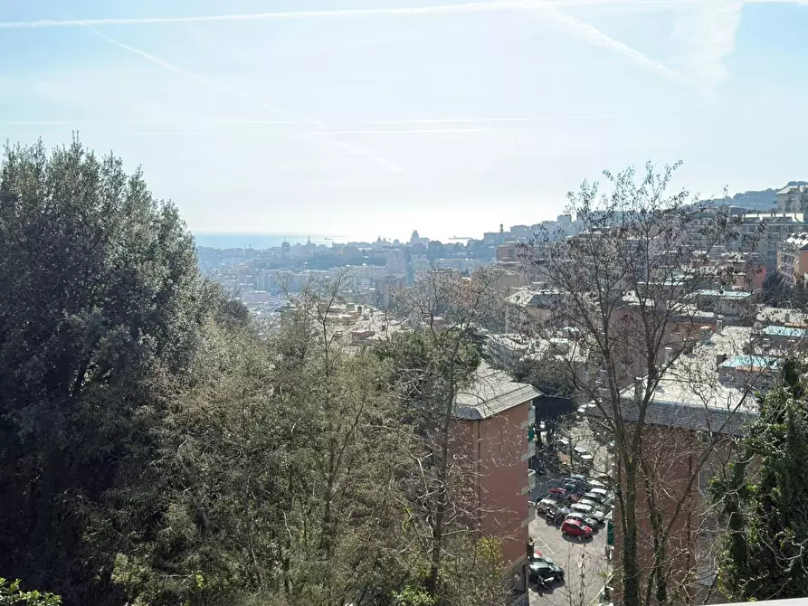Immagine 2 di Appartamento in vendita  in Via Carlo Emery 1 a Genova