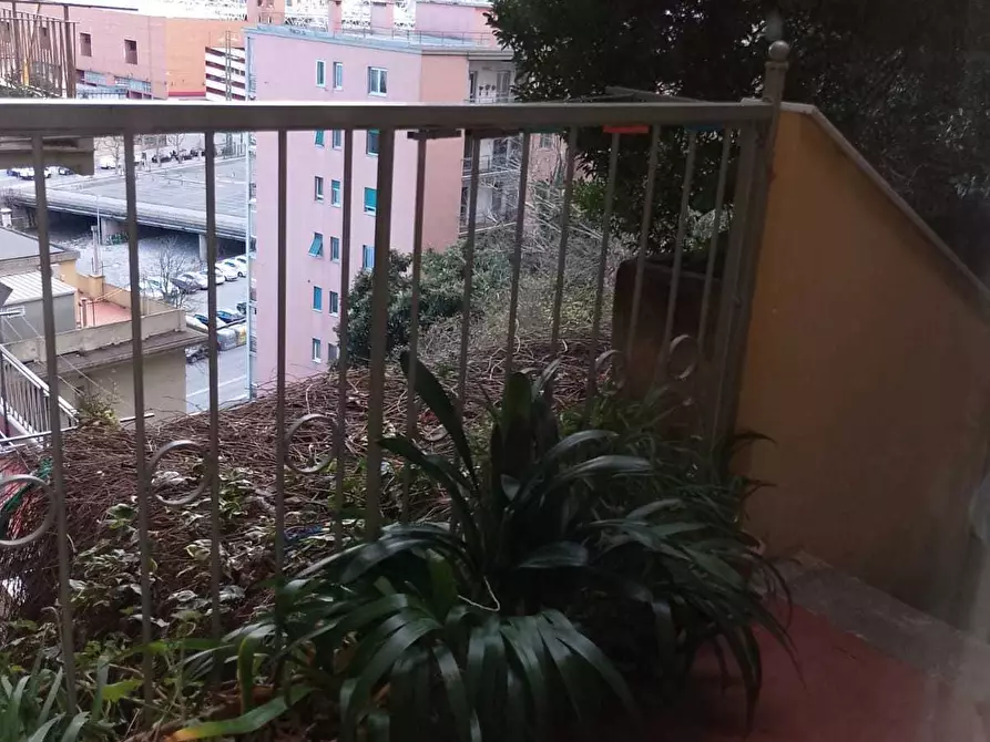 Immagine 19 di Trilocale in vendita  in Via Leonardo Montaldo 24 a Genova