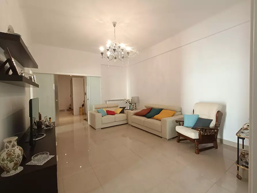 Immagine 25 di Pentalocale in vendita  in Via Paolo Antonio de Cavero 8 a Genova