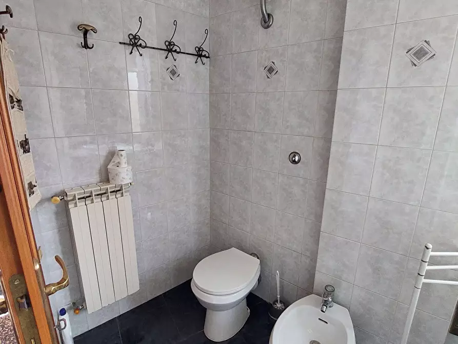 Immagine 21 di Trilocale in vendita  in Passo della Zebra a Genova