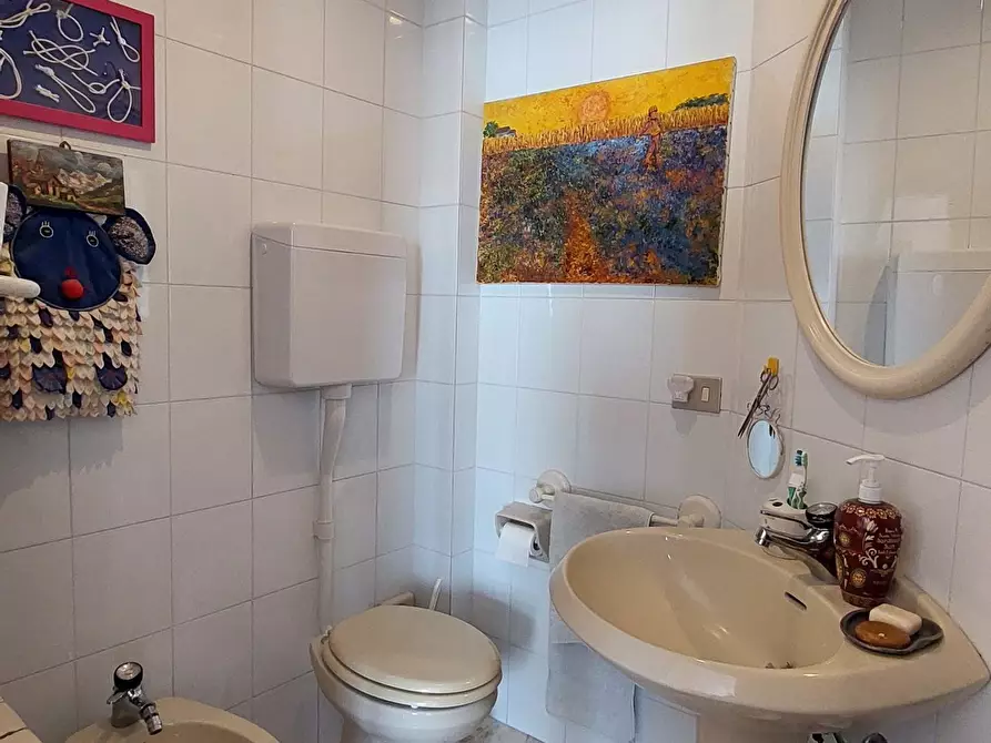 Immagine 26 di Trilocale in vendita  in Via Domenico Chiodo 25 a Genova