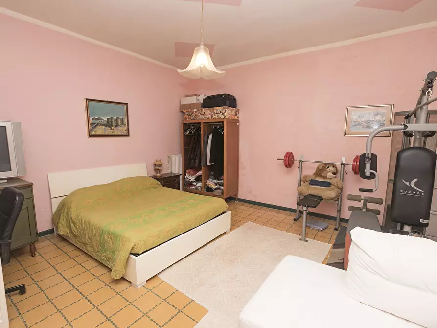 Immagine 53 di Pentalocale in vendita  in Via Venezia 12 a Genova