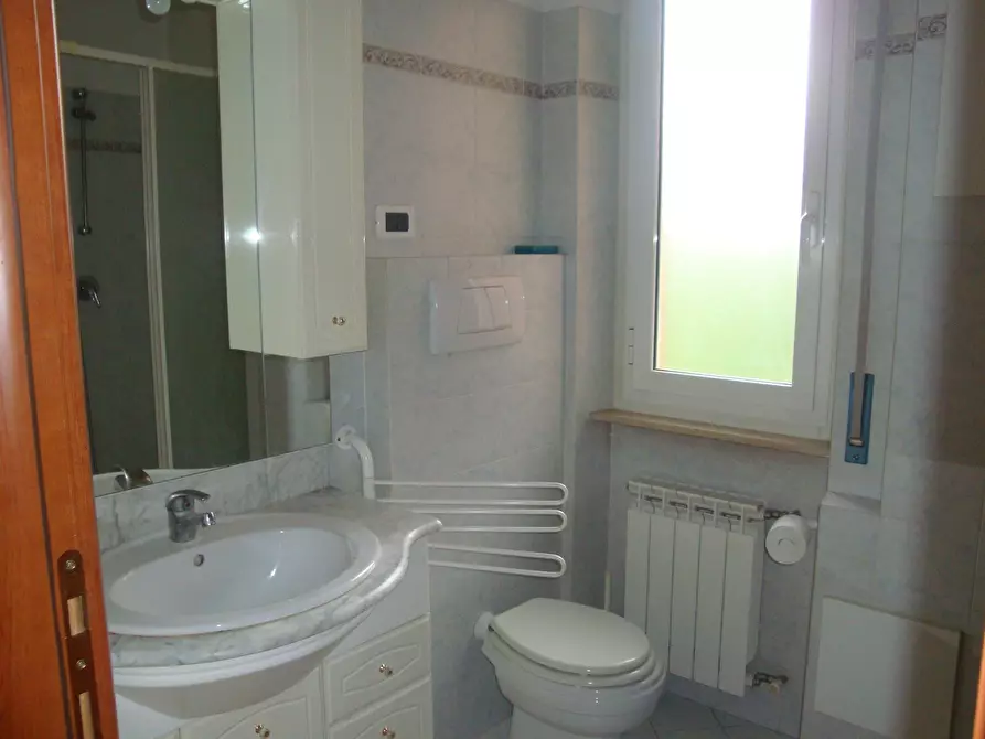 Immagine 3 di Bilocale in vendita  in Via Giovanni Amarena 14A a Genova