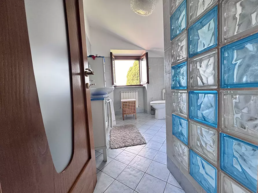 Immagine 33 di Casa semindipendente in vendita  in Via Pascoli 1 a Fivizzano